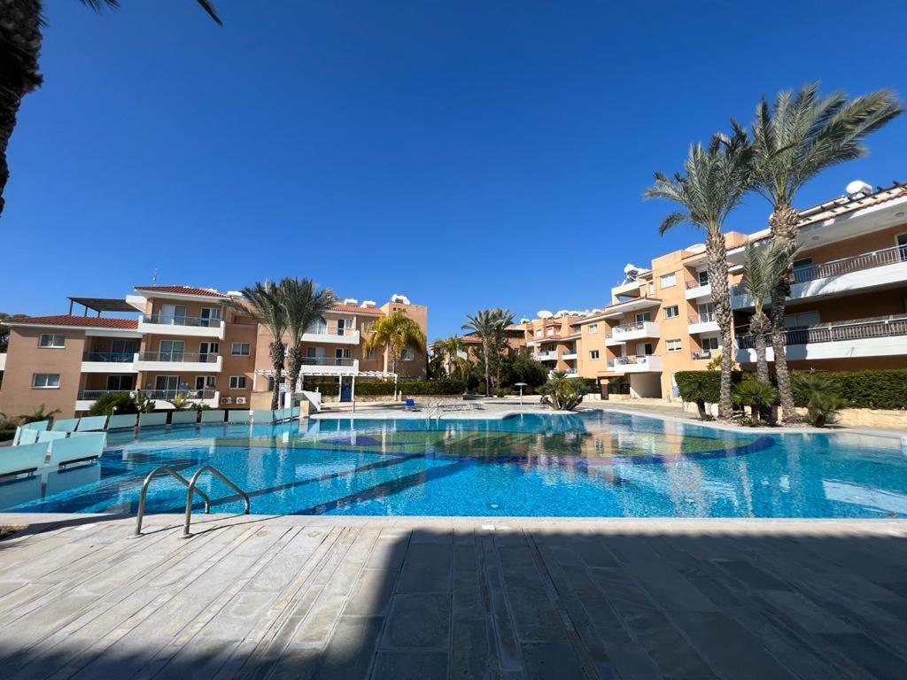 Casa Del Sol Townhouse In Iris Village بافوس المظهر الخارجي الصورة