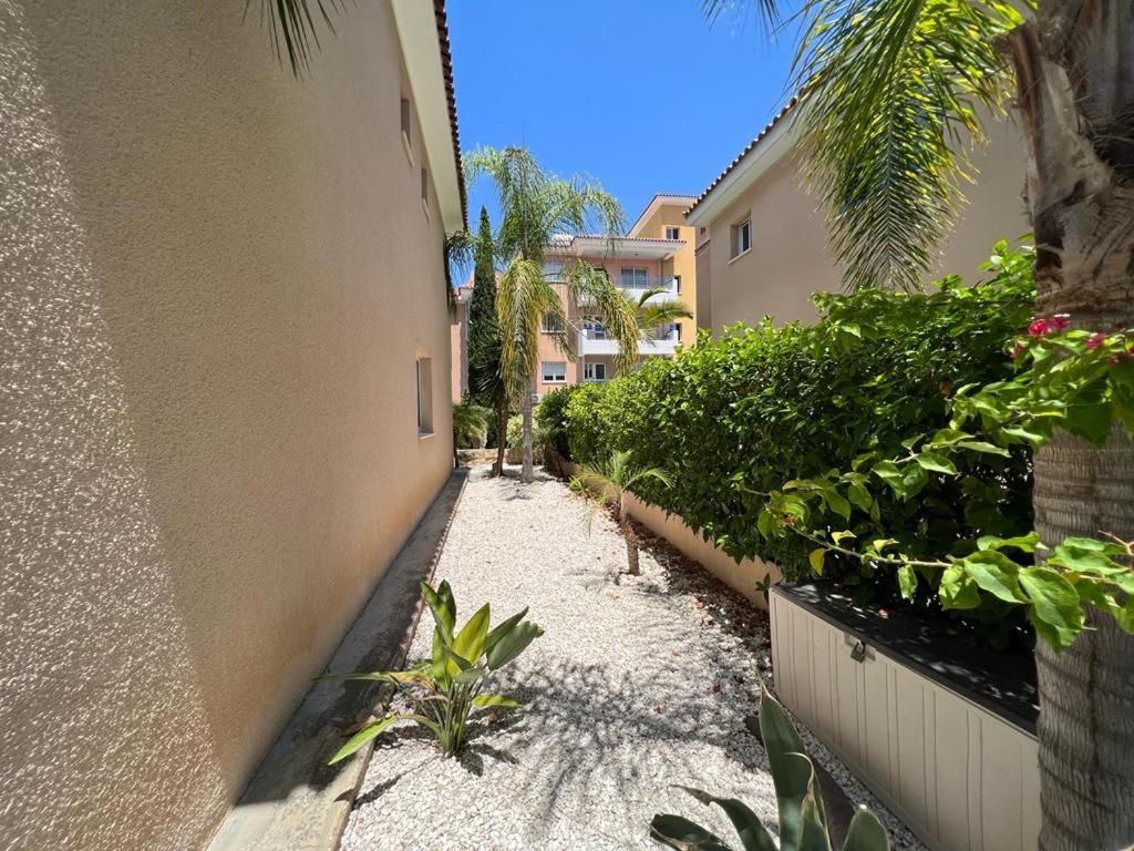 Casa Del Sol Townhouse In Iris Village بافوس المظهر الخارجي الصورة