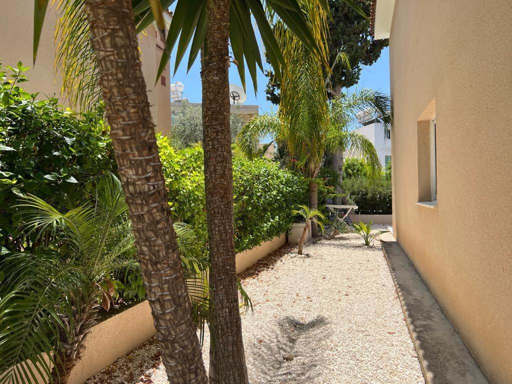 Casa Del Sol Townhouse In Iris Village بافوس المظهر الخارجي الصورة