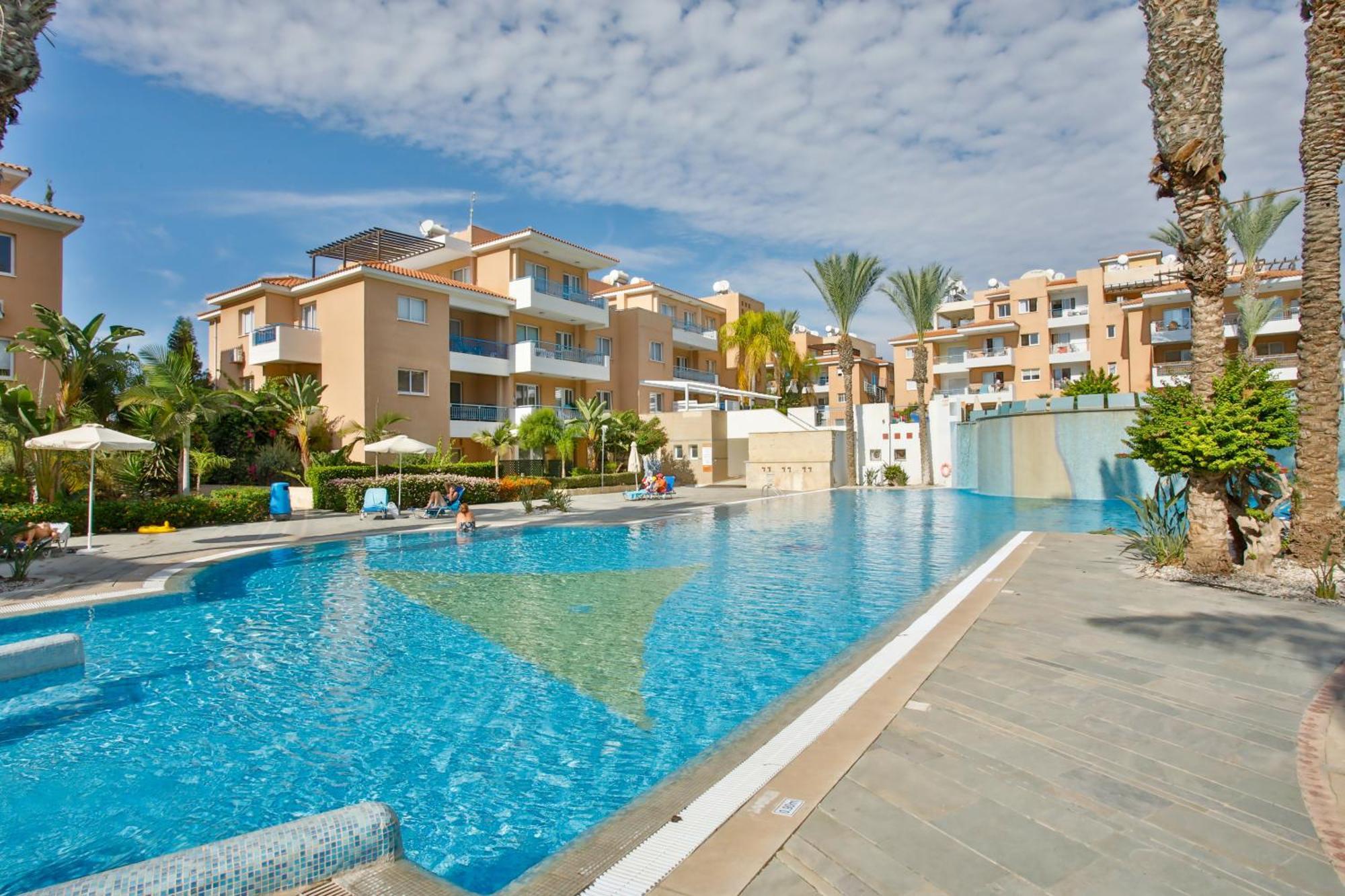 Casa Del Sol Townhouse In Iris Village بافوس المظهر الخارجي الصورة