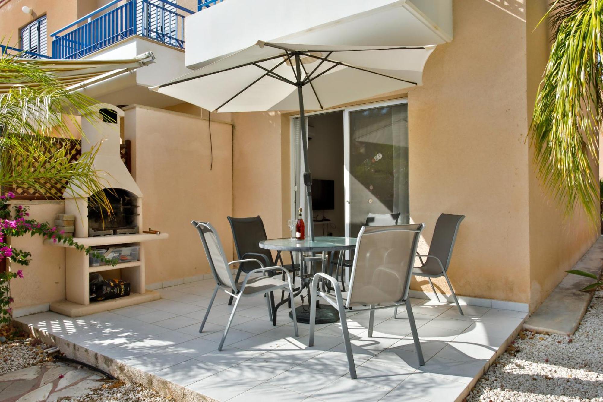 Casa Del Sol Townhouse In Iris Village بافوس المظهر الخارجي الصورة