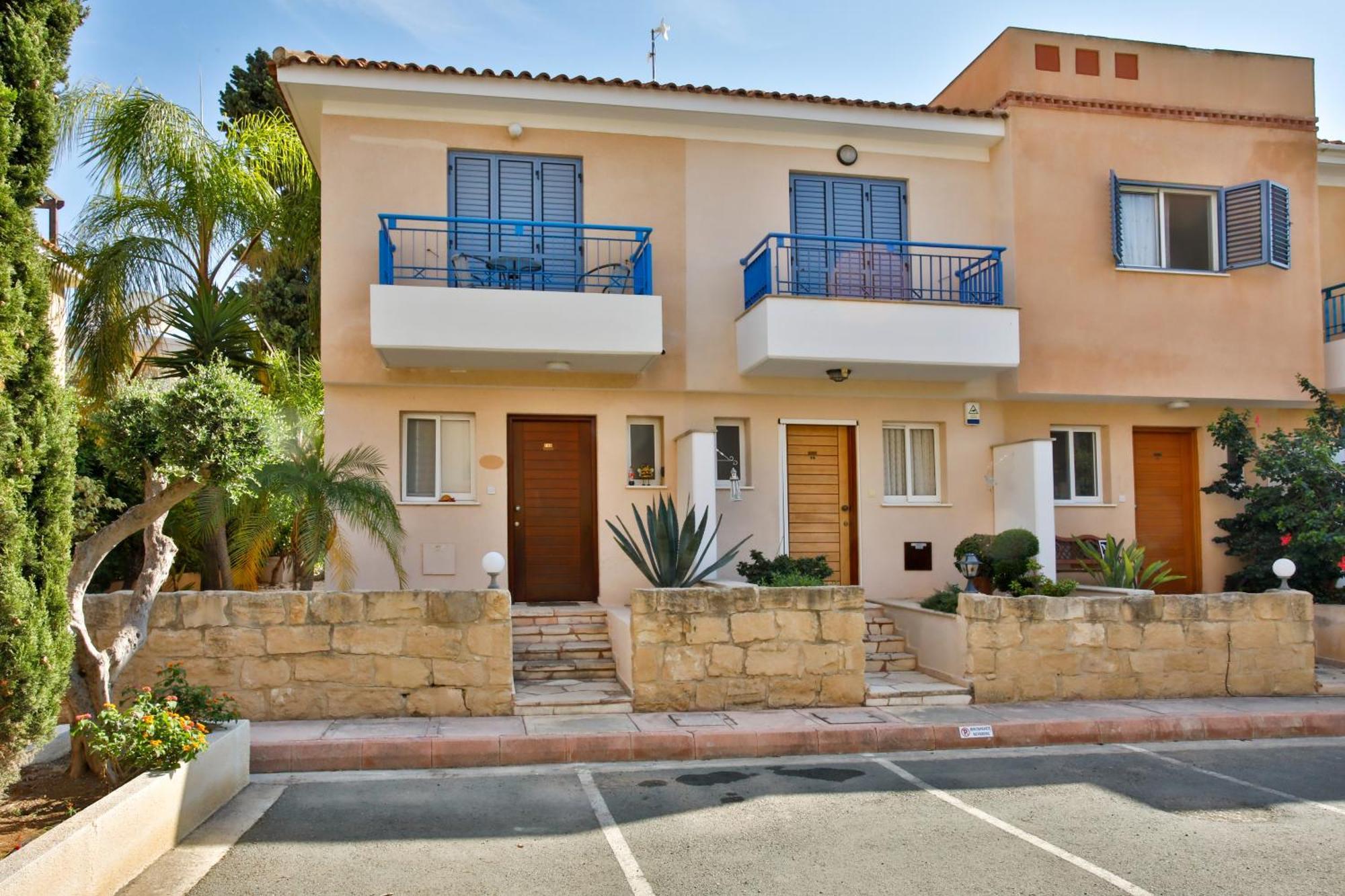 Casa Del Sol Townhouse In Iris Village بافوس المظهر الخارجي الصورة