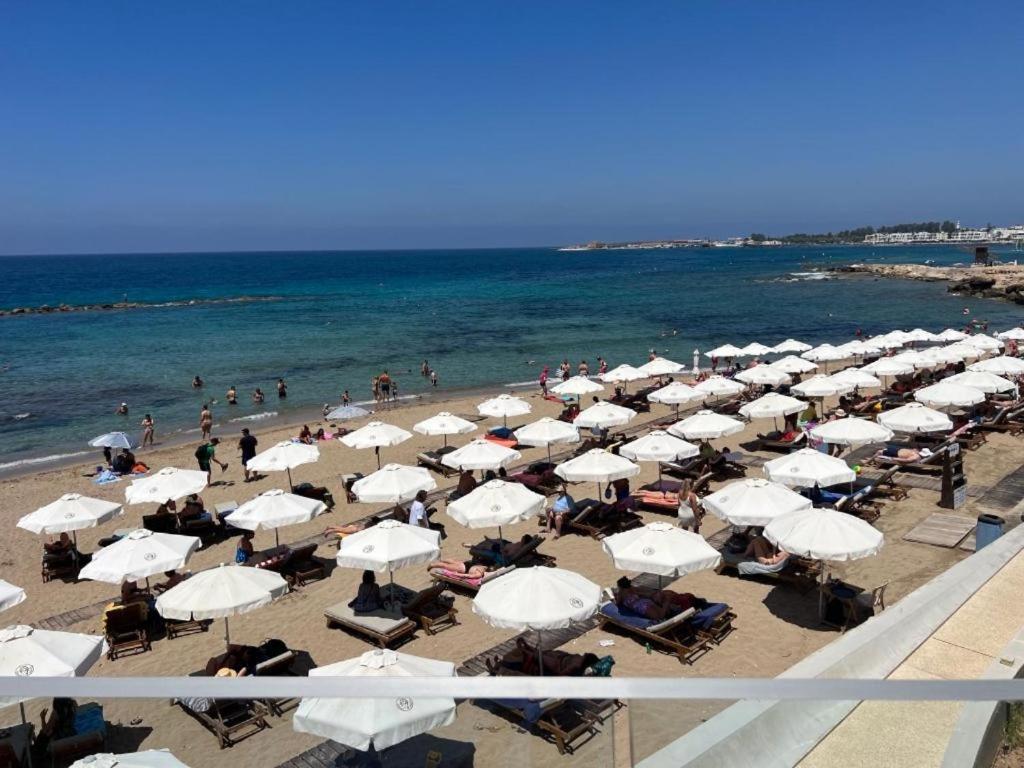 Casa Del Sol Townhouse In Iris Village بافوس المظهر الخارجي الصورة